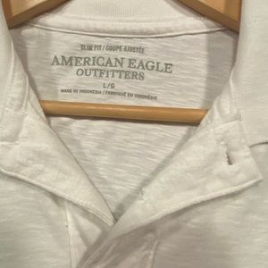 Mens lt.  white American Eagle brand “Classic